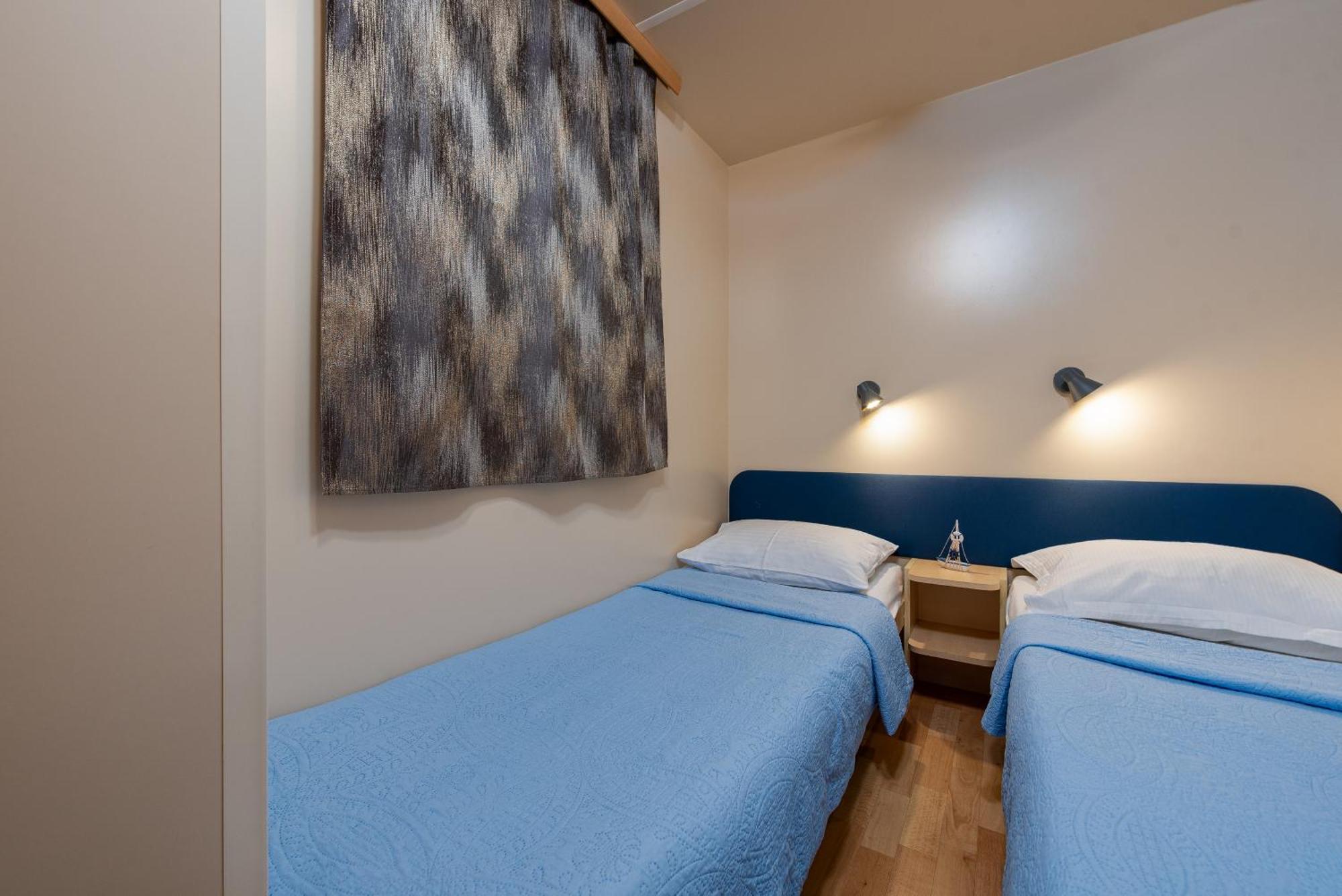 Camp Mrkva Mobile Homes With Pool Sukošan Cameră foto