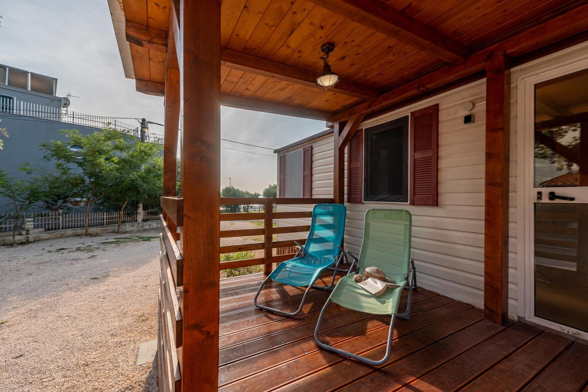Camp Mrkva Mobile Homes With Pool Sukošan Cameră foto